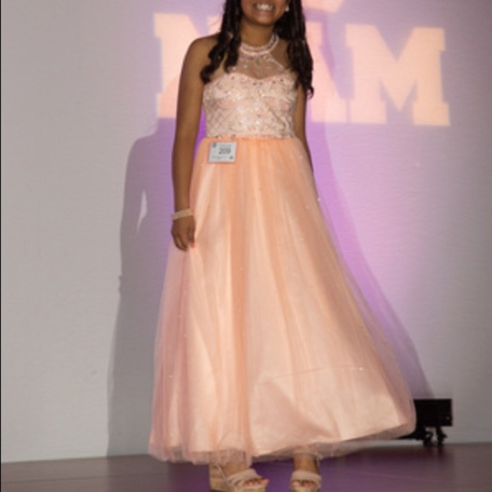 Little girls Formal Dress!